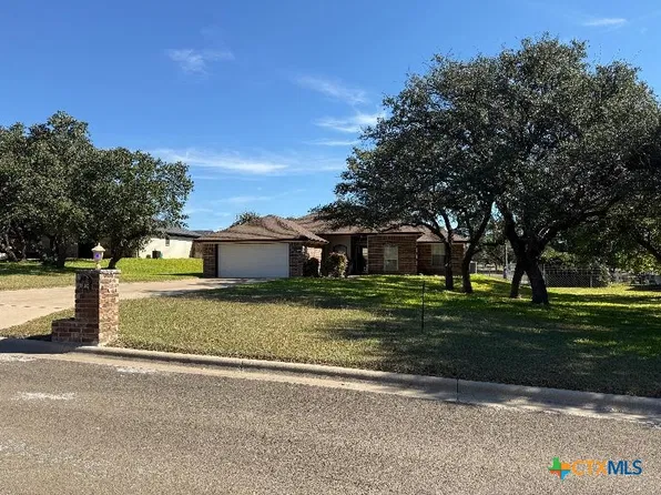 1915 Yellowstone Dr, Lampasas, TX 76550