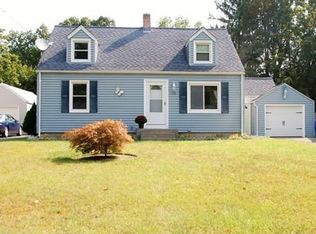 39 Lumae St, Springfield, MA 01119