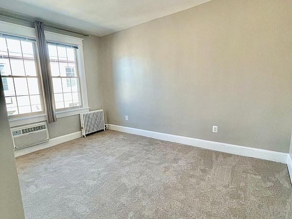 5th image of 3022 Wisconsin Ave NW APT 205