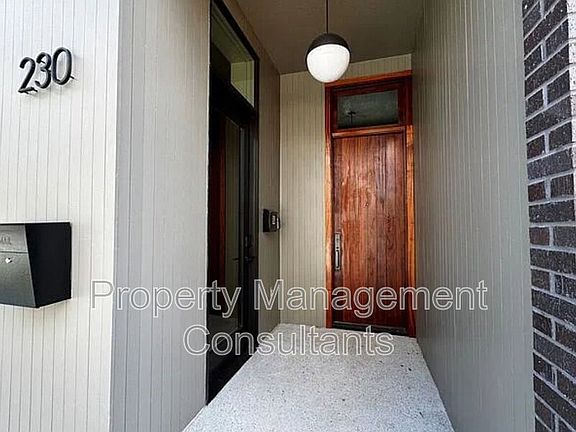 3rd image of 230 Washington St NE