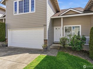 722 NW Meadow Ridge Ln, Camas, WA 98607