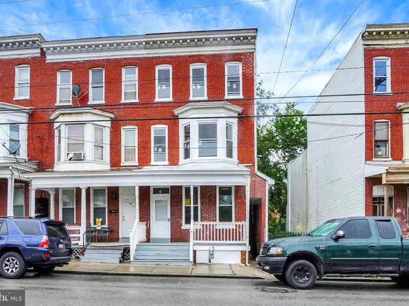 327 E College Ave, York, PA 17403