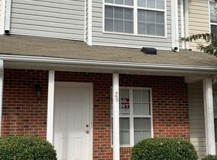 29 Tannenbaum Cir #29, Greensboro, NC 27410
