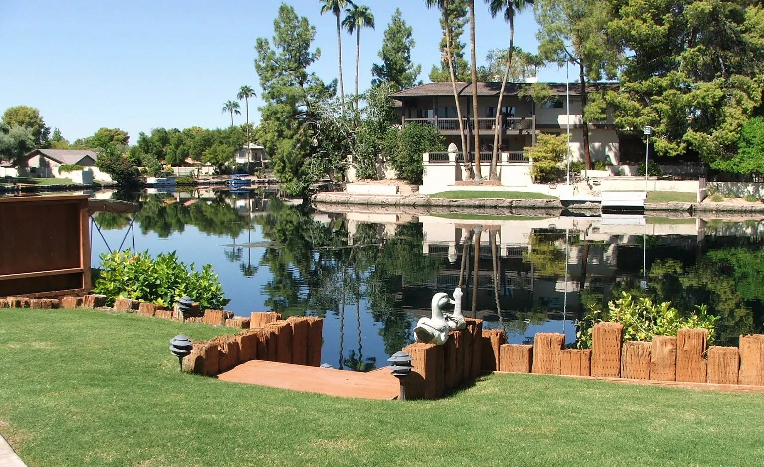4 bed, 2.5 bath, 2330 sqft, $3,785 — Photo 3
