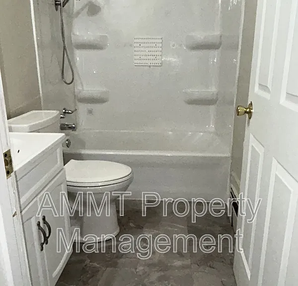 2833 3rd Ave SE #1 — Photo 3