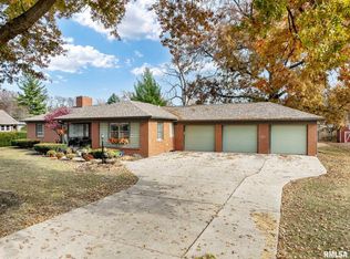 1547 Clark St, Galesburg, IL 61401