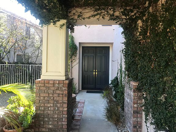 2nd image of 3086 Hollycrest Dr
