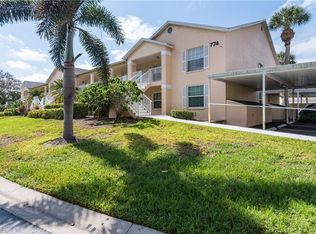 774 Wiggins Lake Dr APT 105, Naples, FL 34110