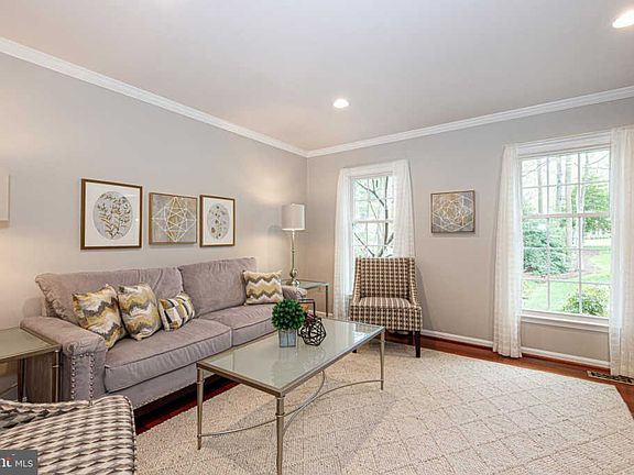 2nd image of 7504 S Valley Dr
