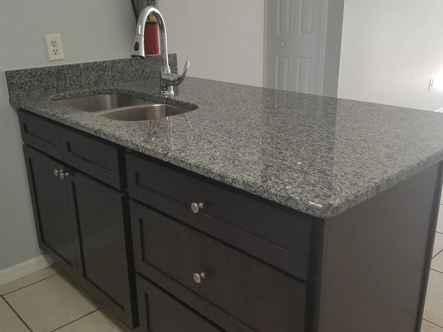 2 bed, 800 sqft, $1,250 — Photo 4