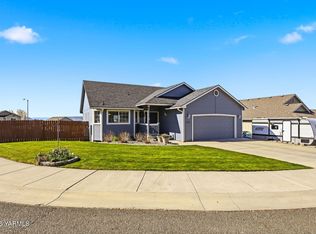 810 Overbluff Ln, Yakima, WA