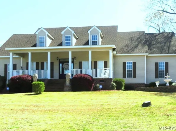 421 Lake Pointe Dr, Roanoke Rapids, NC 27870