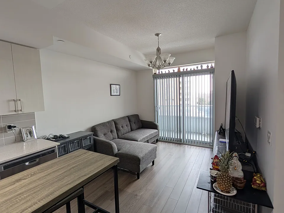 3121 Sheppard Ave E #711