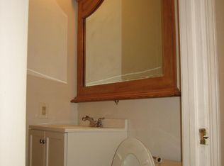 650 Franklin St #4, Worcester, MA 01604