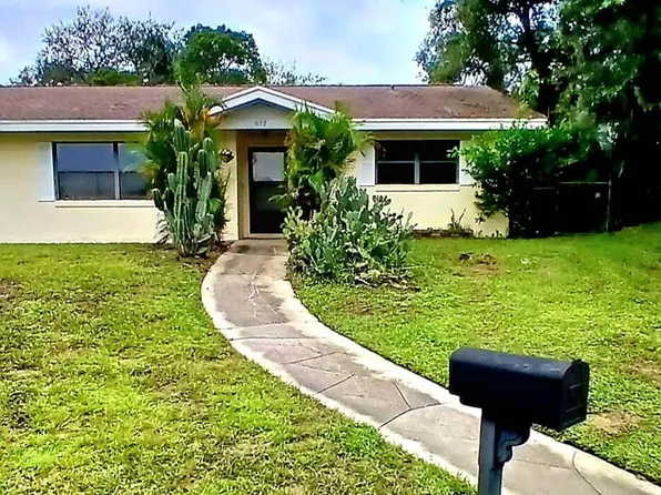 602 West Ct, Titusville, FL 32796