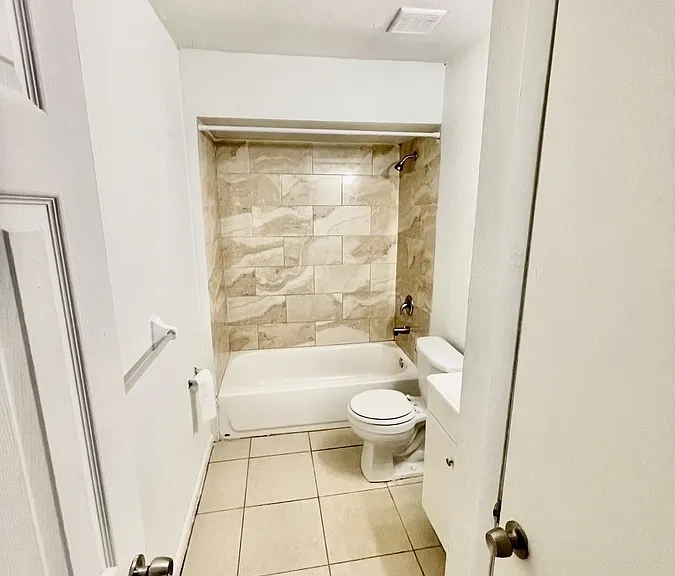 580 Thomas Ave #580 — Photo 5