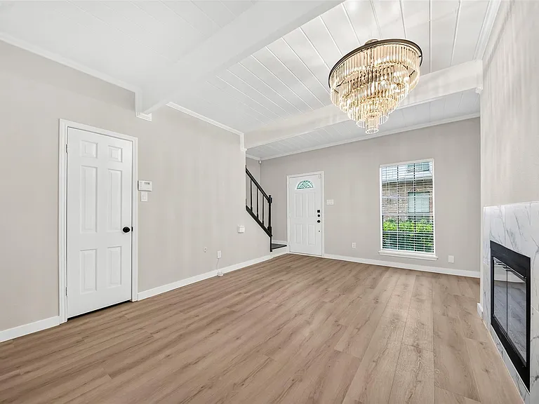 5328 Brownway St #B15 — Photo 6