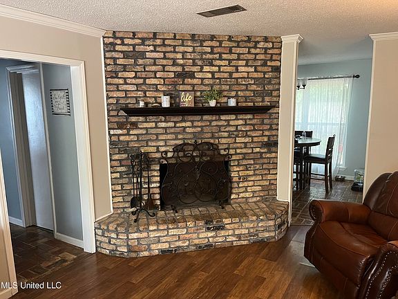4th image of 3506 Mercier Dr