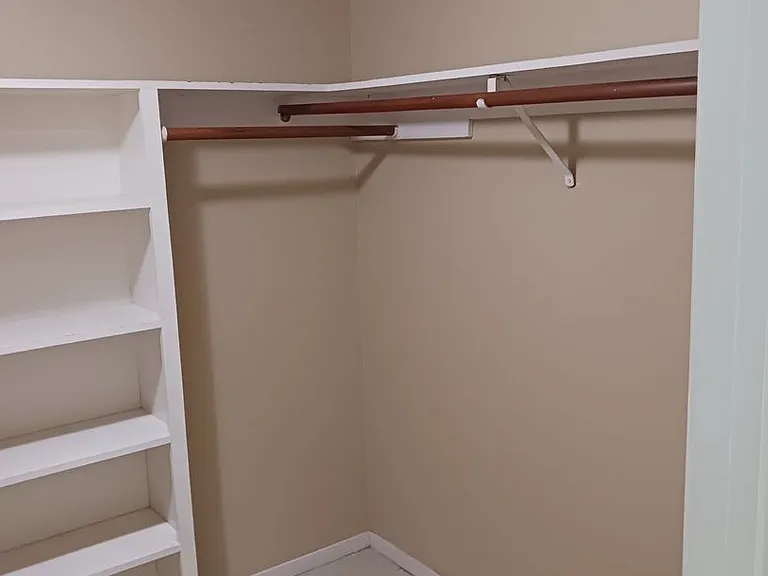 1111 McClaren Dr — Photo 18