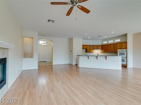 3rd image of 9302 Wilderness Glen Ave