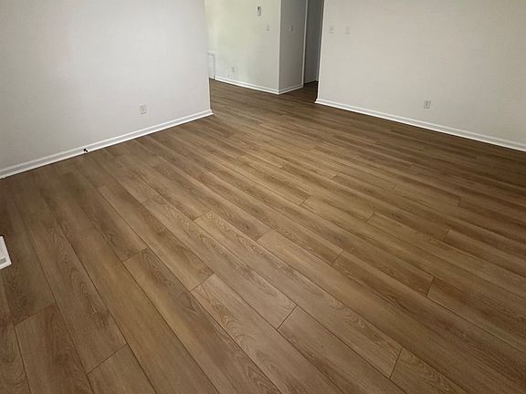 3rd image of 5739 Edinboro Ave Unit B