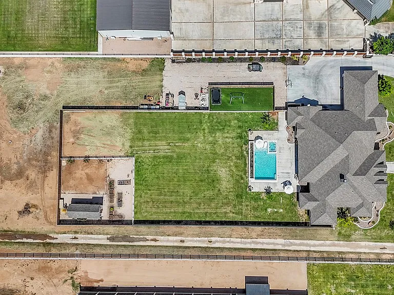 6500 Montero Ln — Photo 40