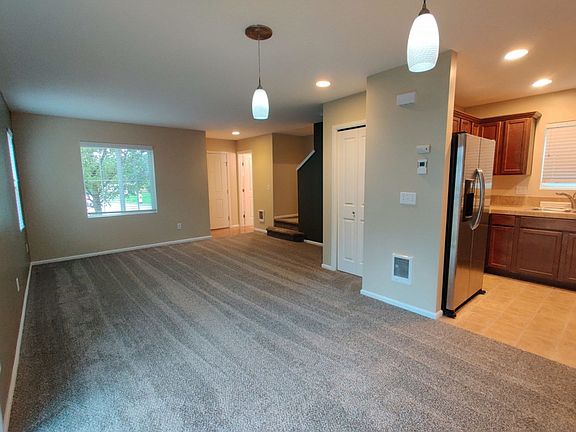 5th image of 8726 Stockholm Ln NE