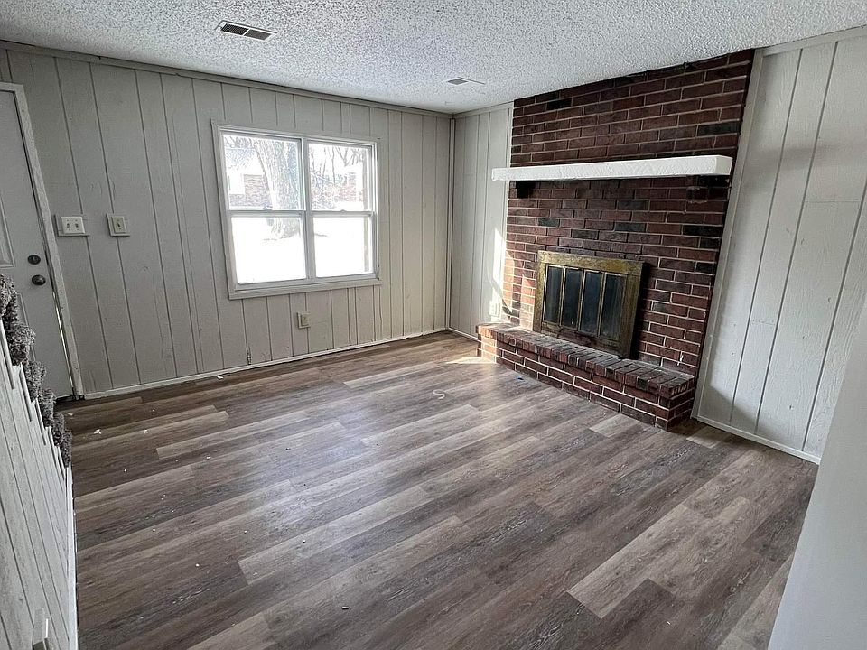 1st image of 335 N Kendall Dr