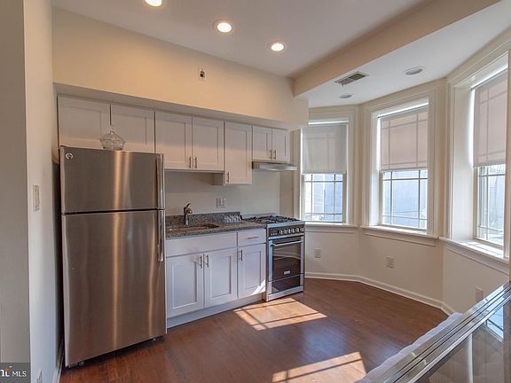 3rd image of 1101 N 3rd St Floor 3