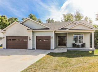 130 Woods Edge Blvd E, Greencastle, IN