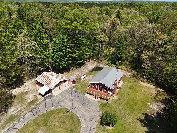 3rd image of 663 Seaman Rd