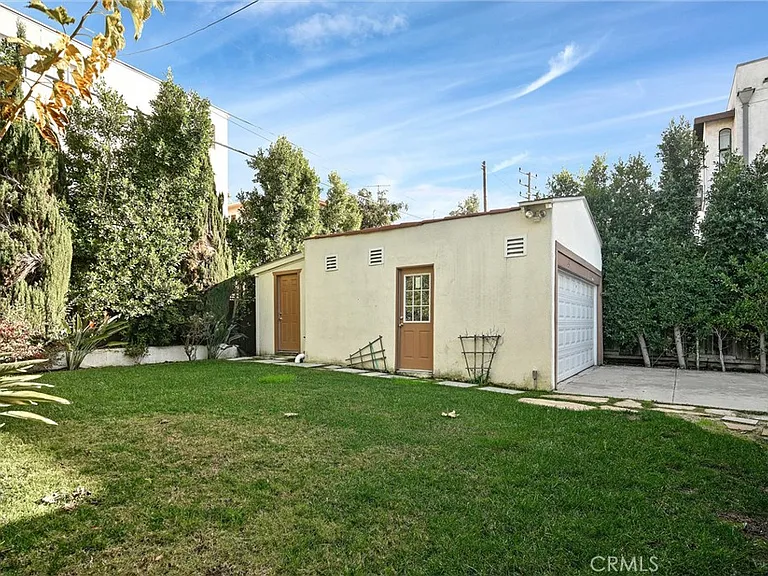 156 S Edinburgh Ave — Photo 37