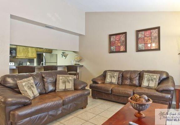 5th image of 123 E Lantana St #B