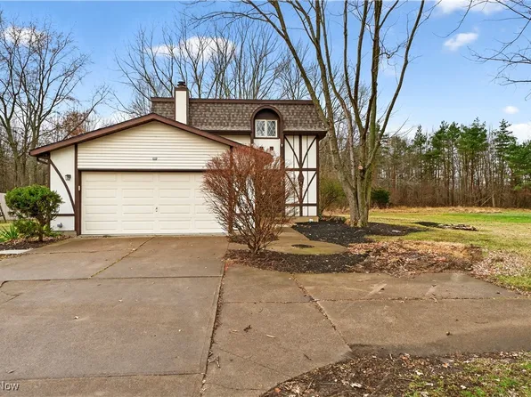 578 N Main St, Amherst, OH 44001