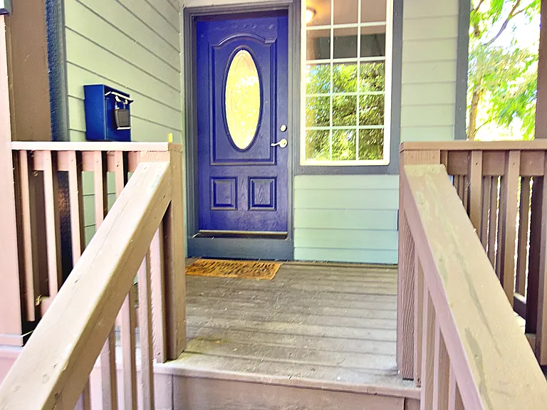 8807 N Tyndall Ave — Photo 3