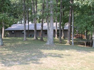 5121 Winegarners Rd, Salem, IL 62881