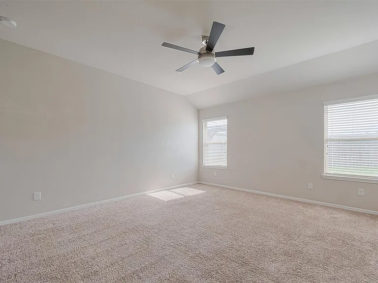 3010 Veeder Pass Ln — Photo 31