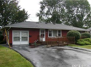417 Skiff Dr, Syracuse, NY 13211