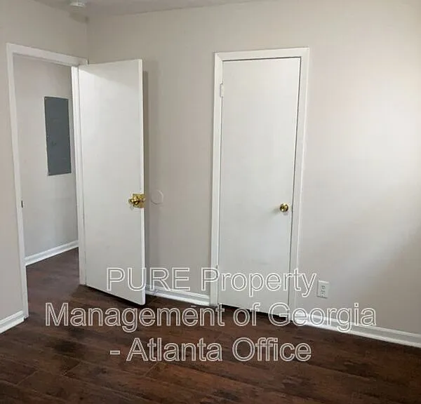 314 Sterling St — Photo 16