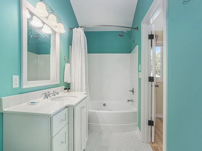 2049 Lake St #2 — Photo 5