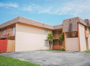 840 SW 129th Pl APT 103, Miami, FL 33184
