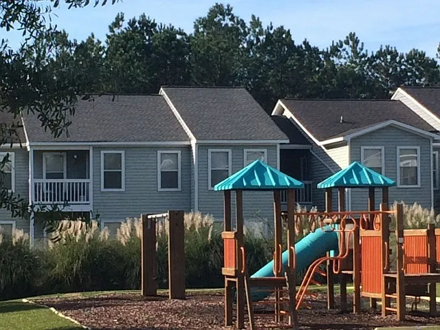 Overlook Gardens Apartments — Photo 10