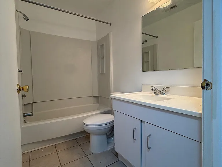 716 Woodhollow Dr — Photo 12
