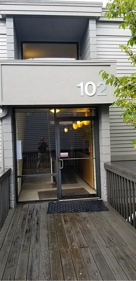 102 Winding Way Unit H photo 1