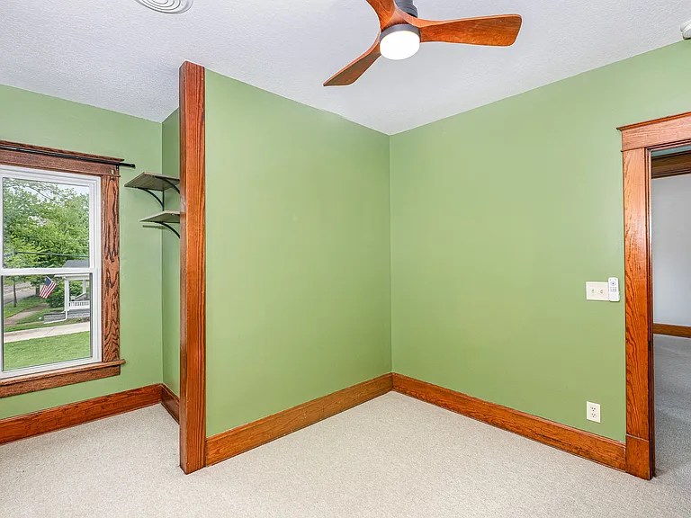 601 E Gambier St — Photo 24