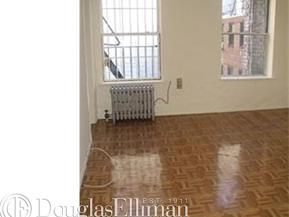 4th image of 244 8th Ave APT 4R
