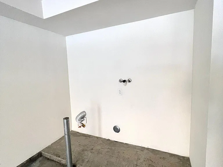 9093 Walker St — Photo 11