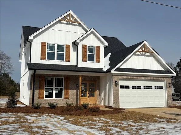 8580 Benbow Merrill Rd, Oak Ridge, NC 27310