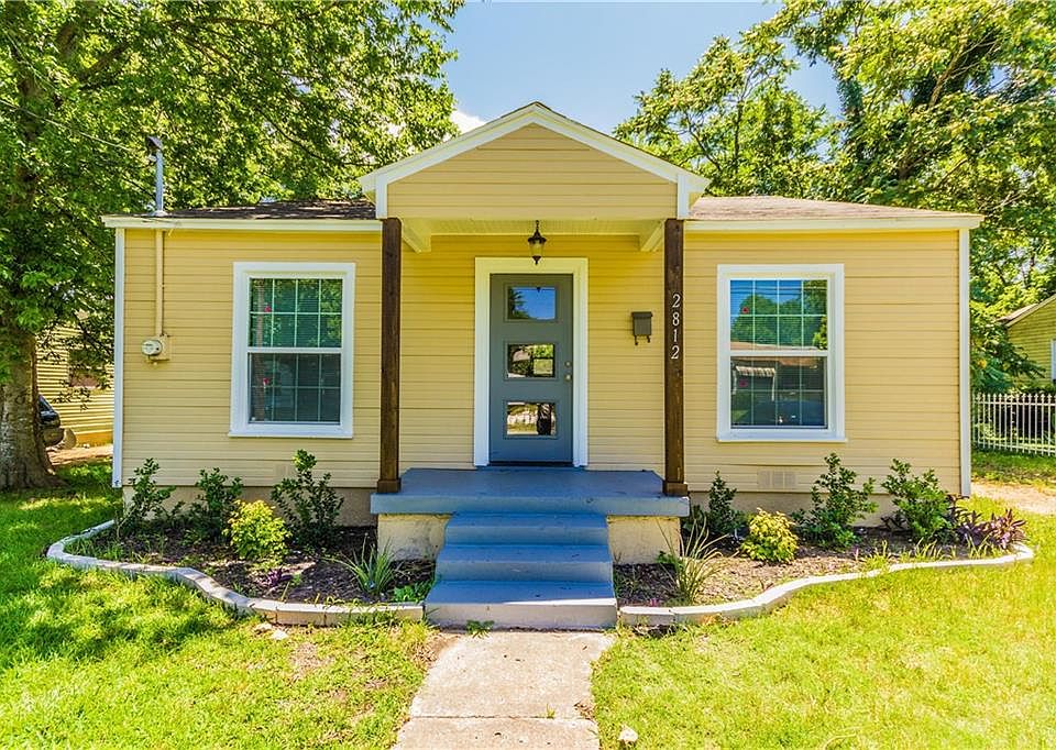 1st image of 2812 Canary Dr