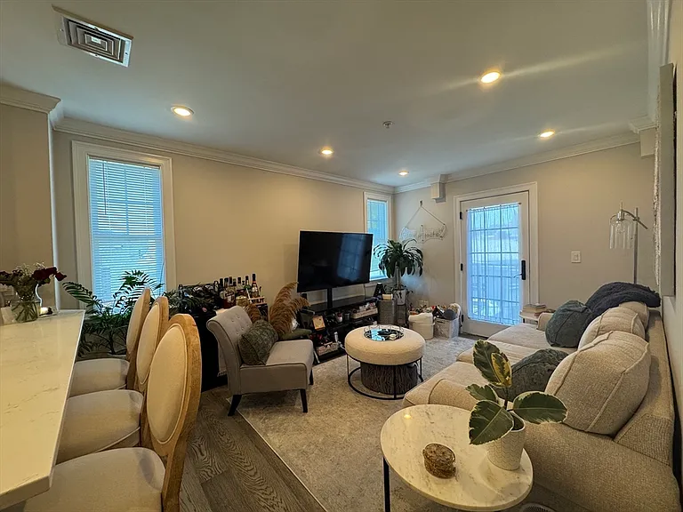 59R Trenton St #6 — Photo 5